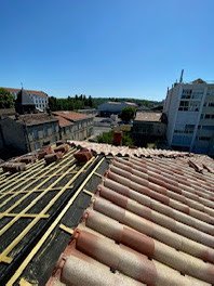 Installation de gouttières en zinguerie près de Gerde